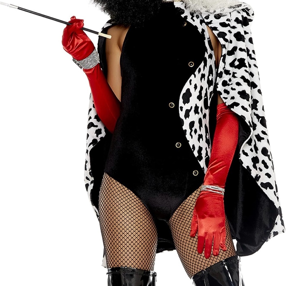 Cruella Deville costume